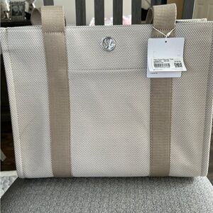 Lululemon Two Tone Tote 10L
